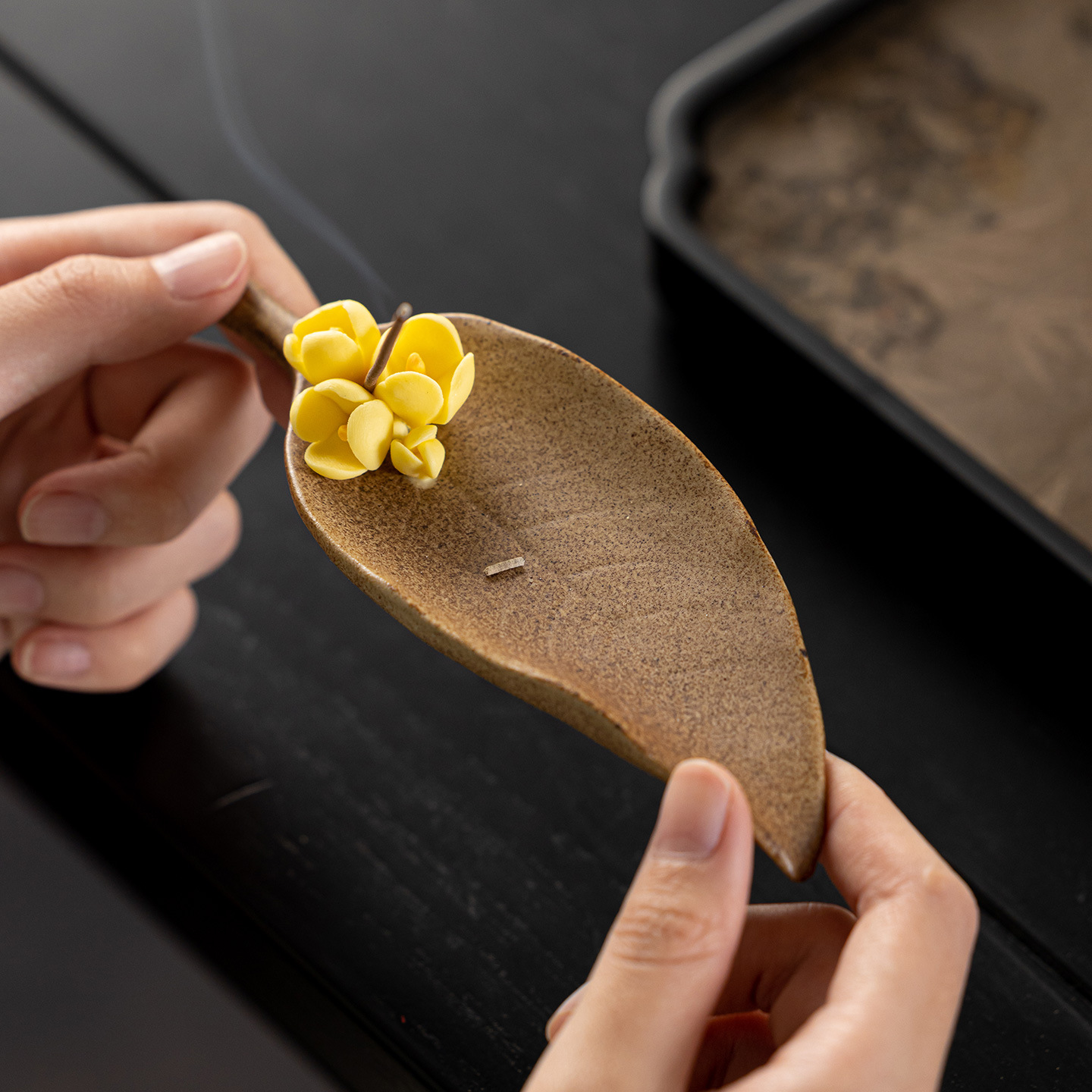 ที่วางธูปเซรามิกใบแปะก๊วยแบบวา - Incense Stick Holder บทวิจารณ์และราคา
